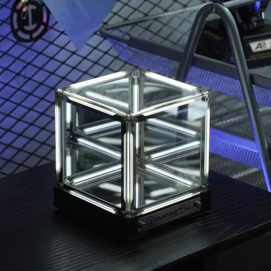4D Infinity Mirror Cube Light